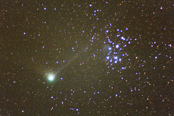 C/2004Q2 �}�b�N�z���c